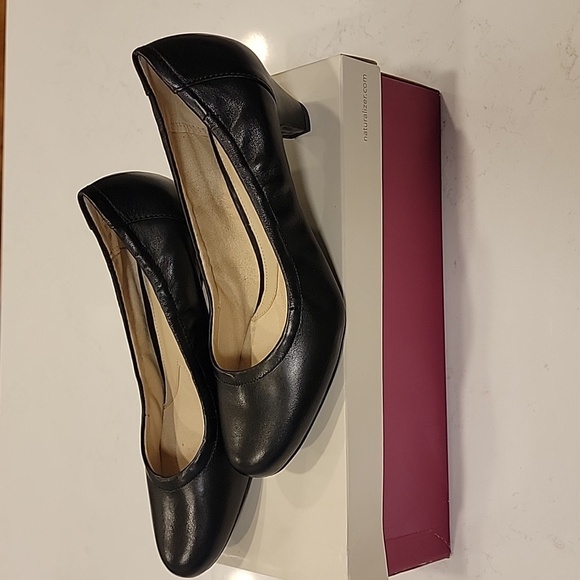 New in box Naturalizer Stargaze Black Size 7 Leather - Picture 6 of 6